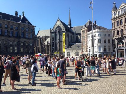 minute de silence sur le Dam