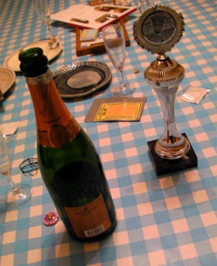 Coupe de la victoire et même pas champagne rosé