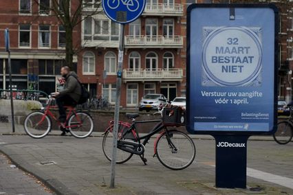 32 Maart bestaat niet, campagne pour la déclaration de revenus