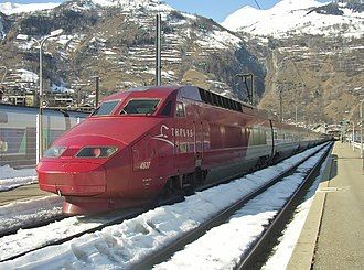 Thalys PBA n°4537 arrivé de Belgique est ici en stationnement en gare de Bourg-Saint-Maurice en Savoie durant les vacances d'hiver.