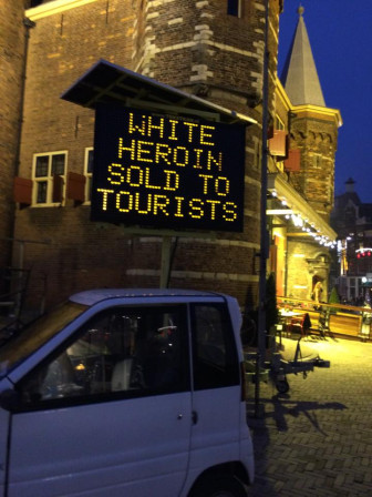 white heroine sold to tourists