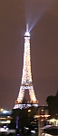 La Tour Eiffel la nuit - photo : Alix Guillard