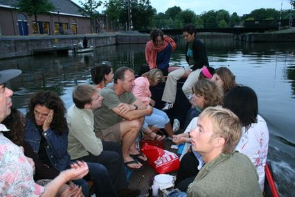 sur le canal