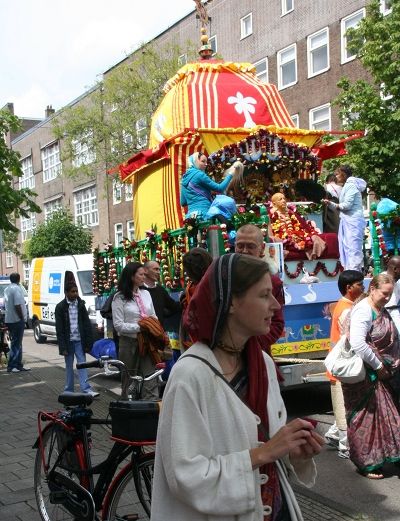 Le char Hare Krishna