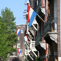 Drapeaux au balcon