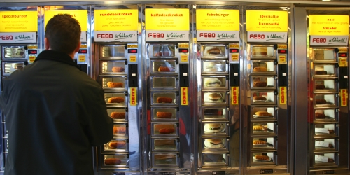 distributeur automatique de Junk food