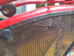 juppe de vélo usée et fendue